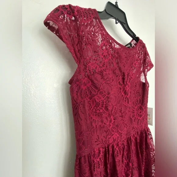 Kensie Women’s Maroon Cap Sleeve Knee Length Fit + Flare Dress Size 2 - Picture 10 of 11